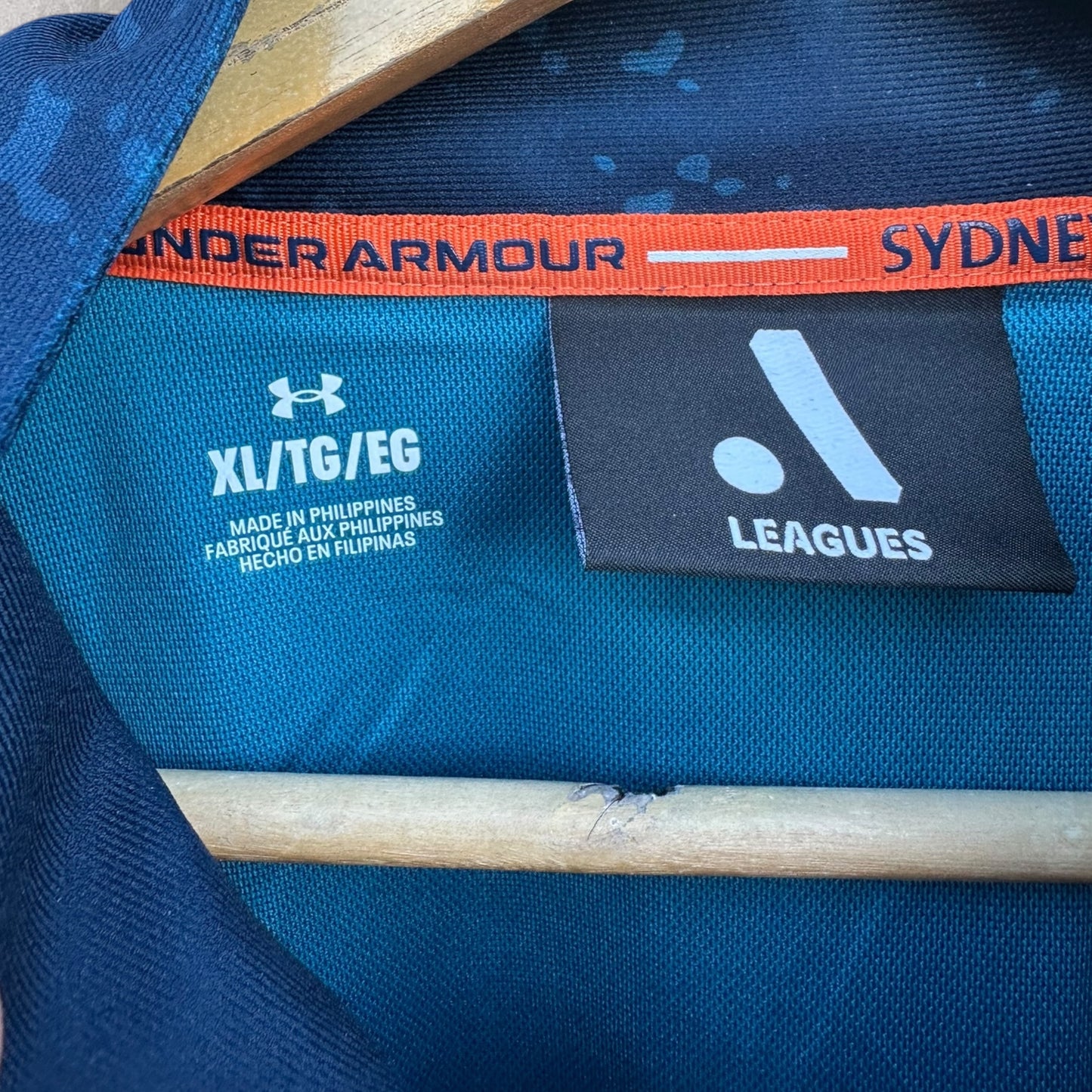 SYDNEY FC 2023-2024 UNDER ARMOUR FULL ZIP FOOTBALL JACKET