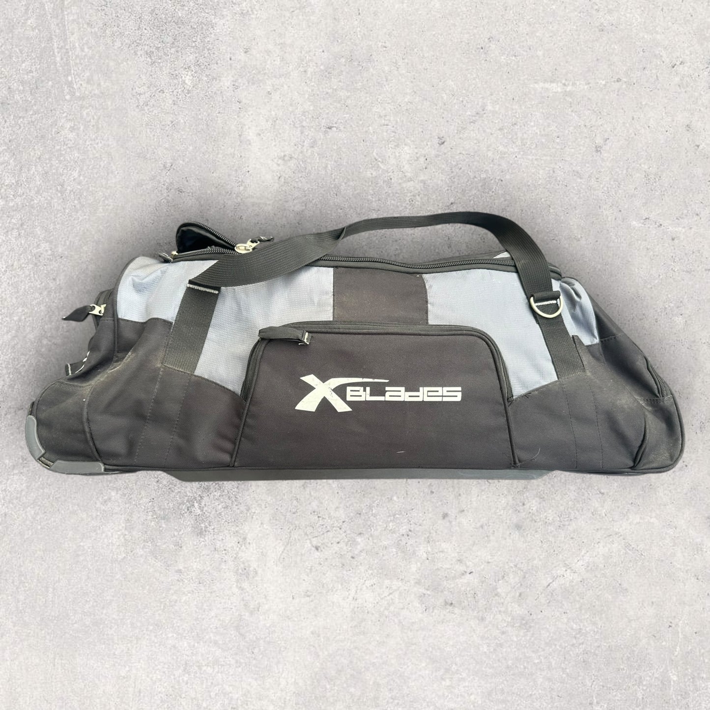 WESTS TIGERS X-BLADES DAVID NOFOALUMA PLAYER USED TRAVEL BAG