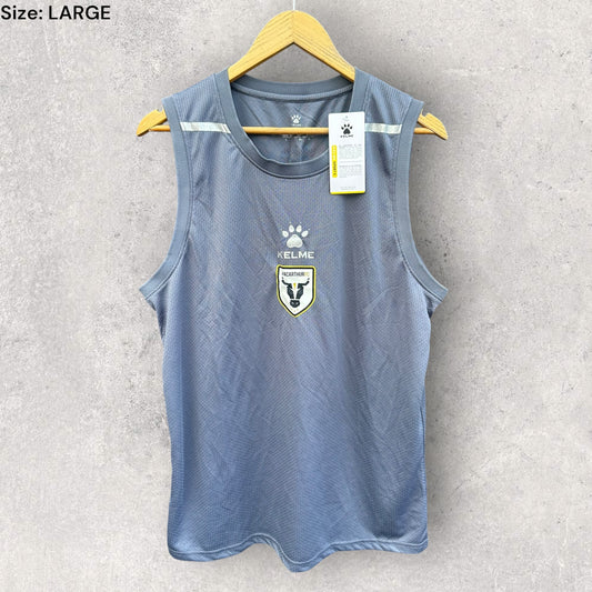 MACARTHUR BULLS KELME TRAINING SINGLET BRAND NEW WITH TAGS