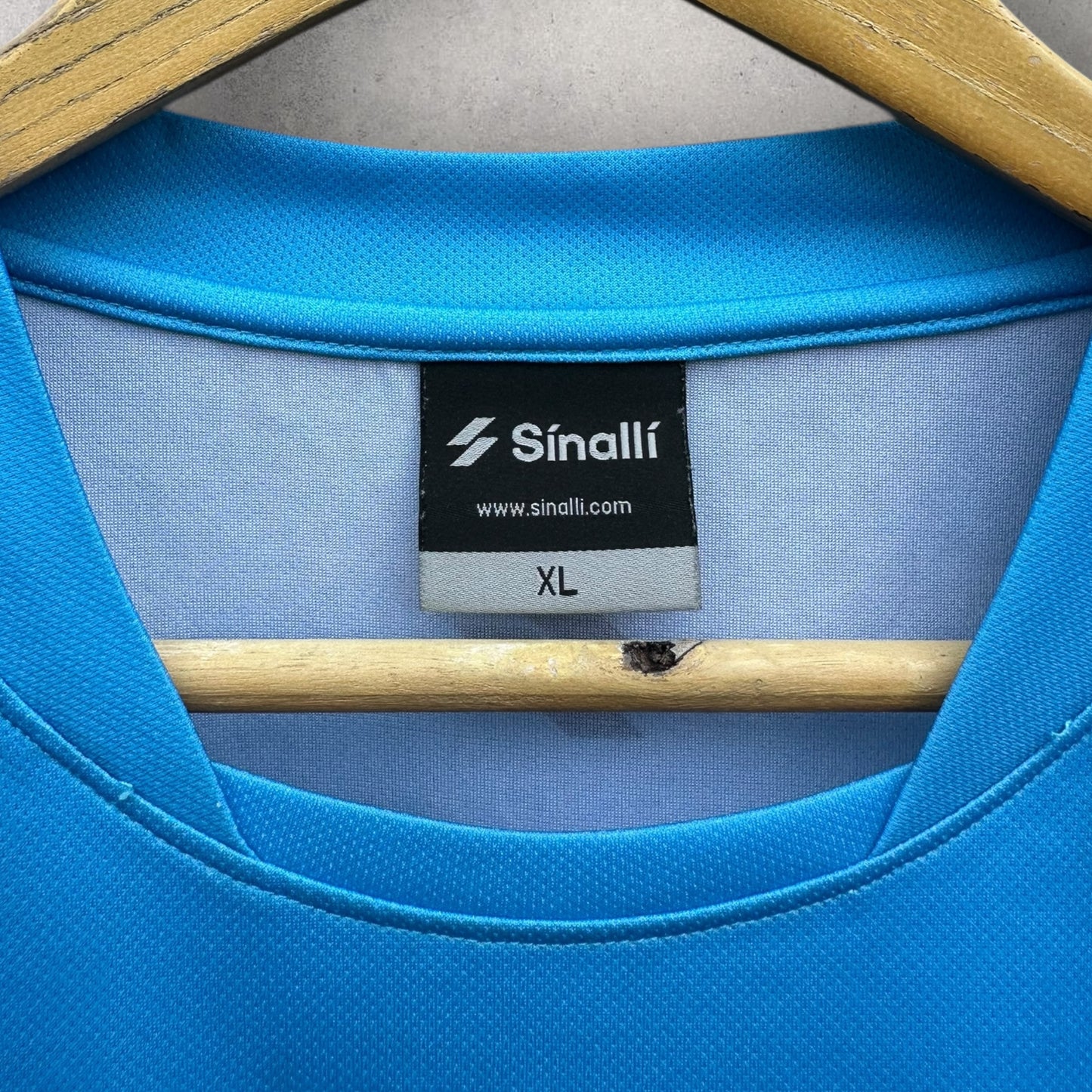 CANTERBURY BULLDOGS JUNIORS TRAINERS SHIRT