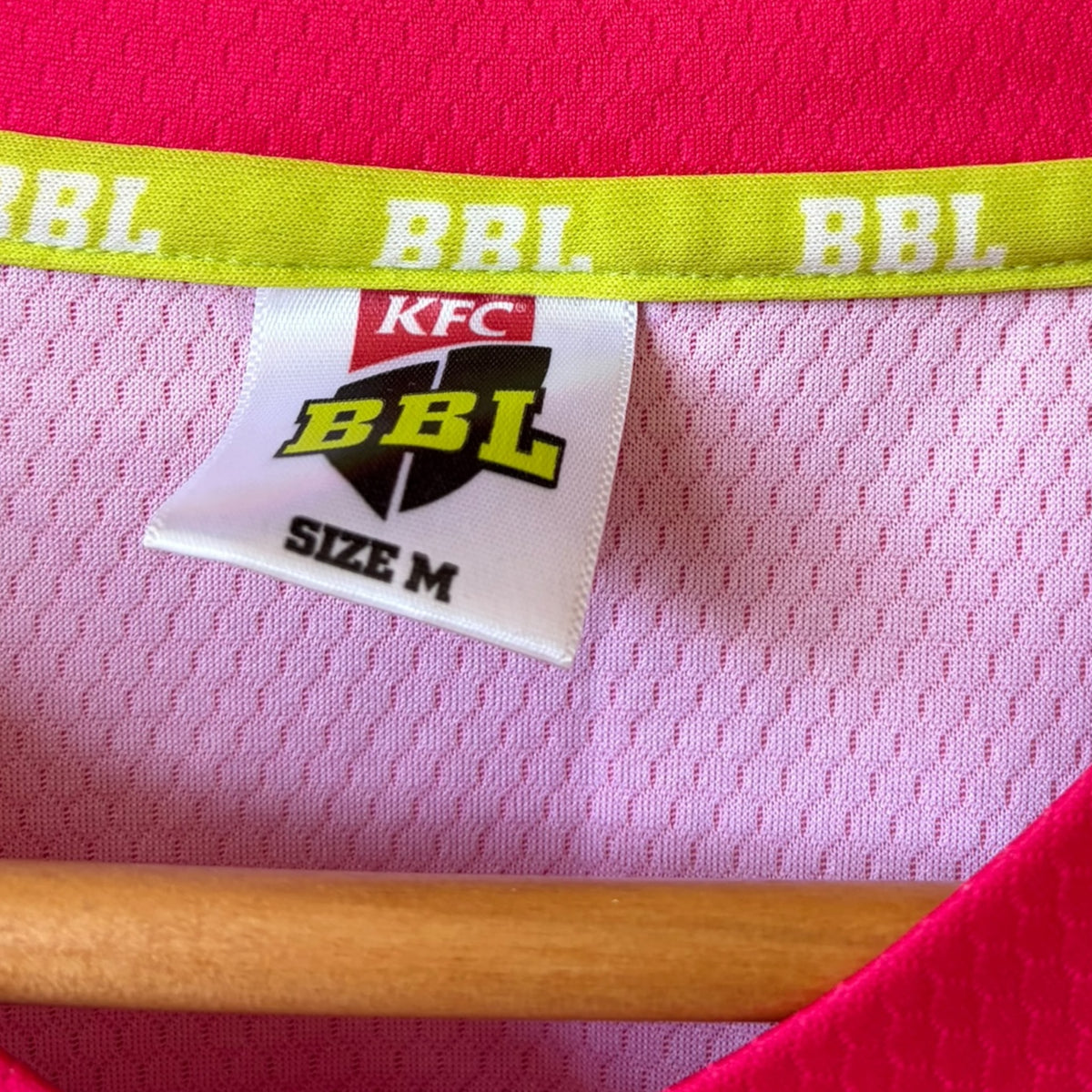 Sydney 6ers KFC Big Bash Cricket T20 Magenta Pink Jersey