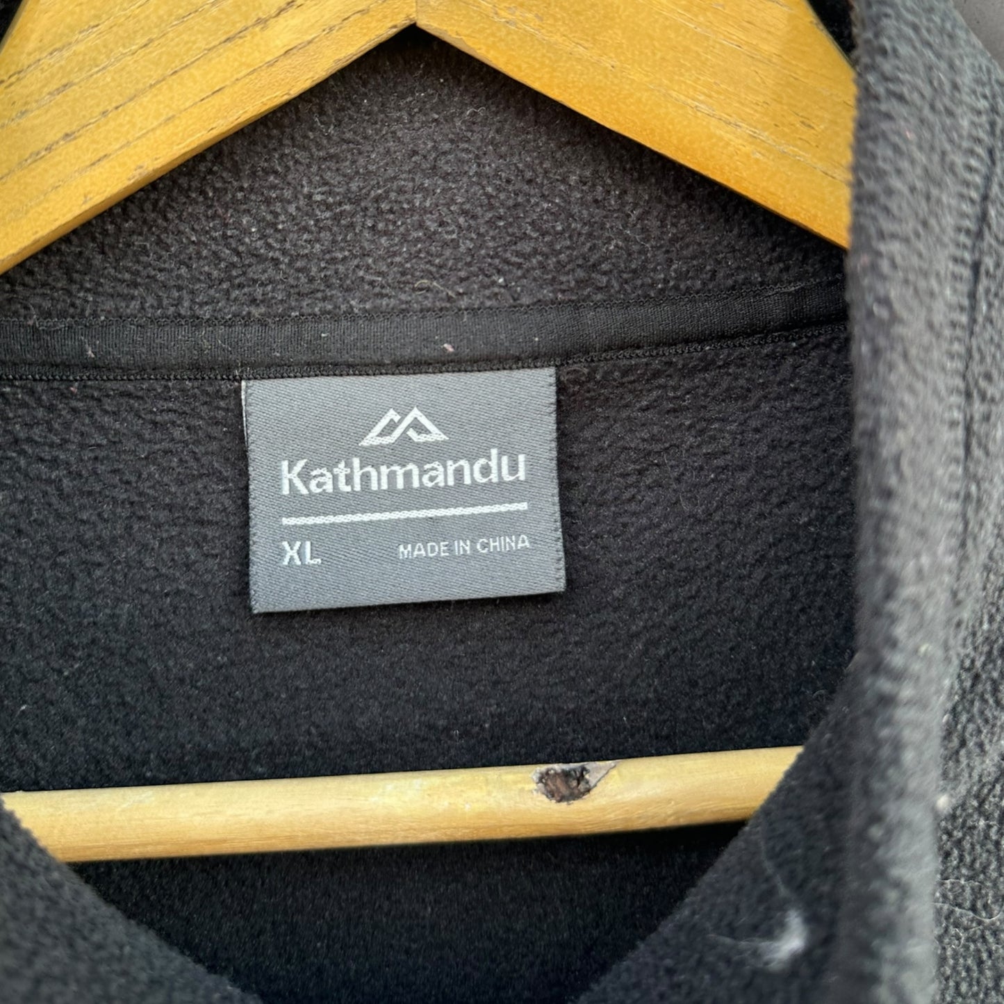 KATHMANDU BLACK SLEEVELESS FLEECE VEST