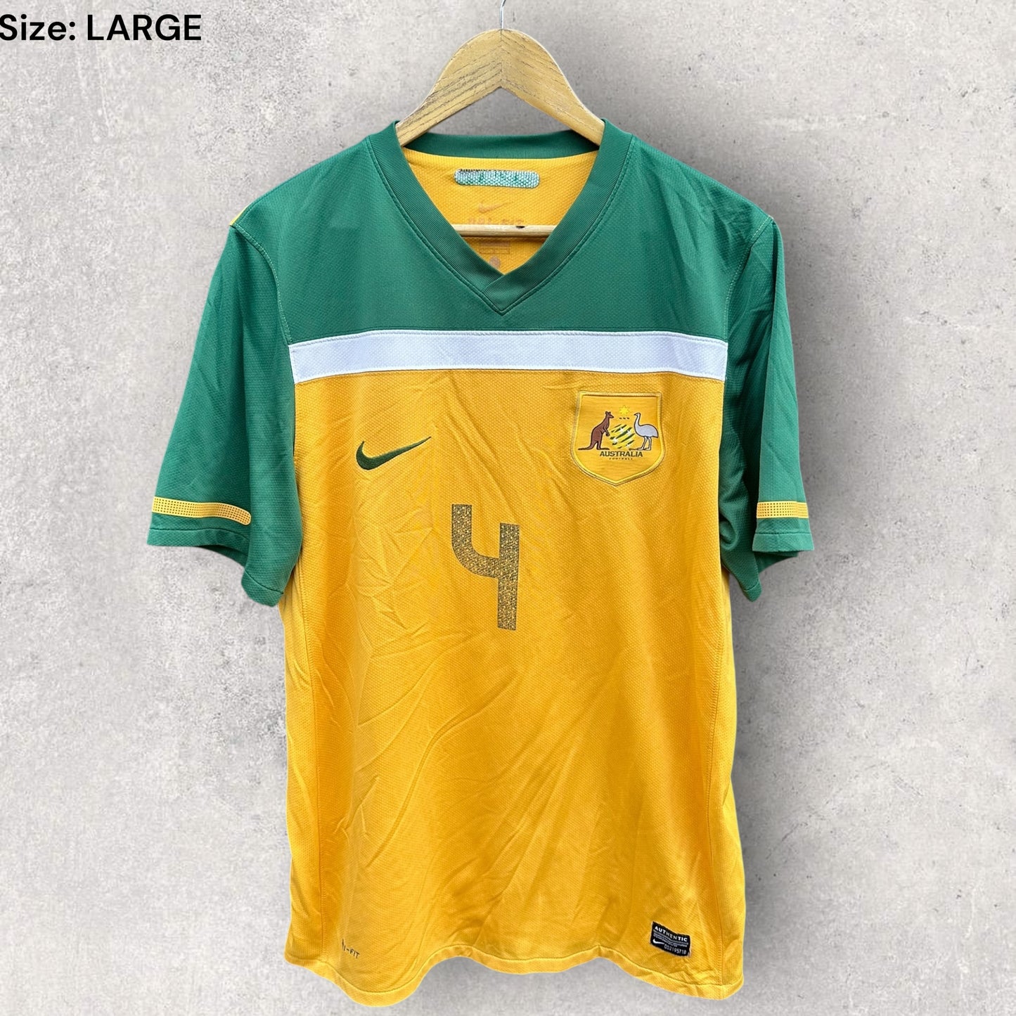 TIM CAHILL AUSTRALIAN SOCCEROOS 2010 HOME NIKE FOOTBALL JERSEY