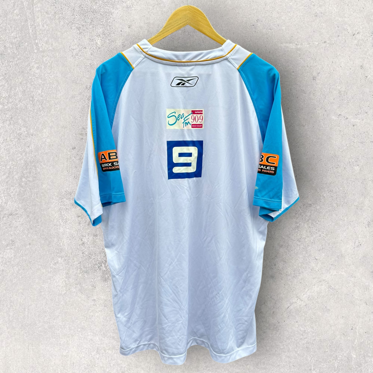 GOLD COAST TITANS 2007 REEBOK TRAINING SHIRT BRAND NEW WITH TAGS