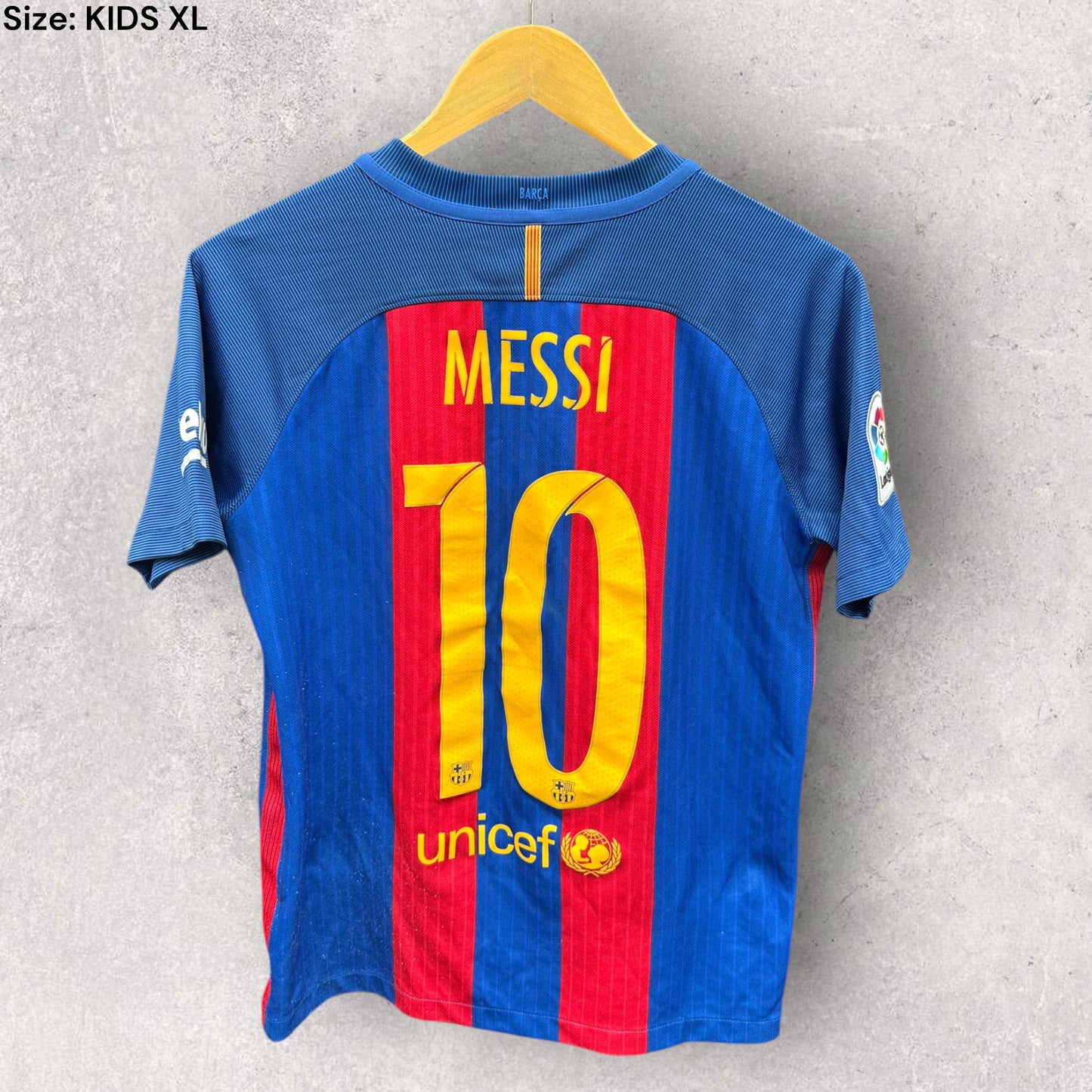 LIONEL MESSI BARCELONA 2016-2017 NIKE FOOTBALL HOME JERSEY