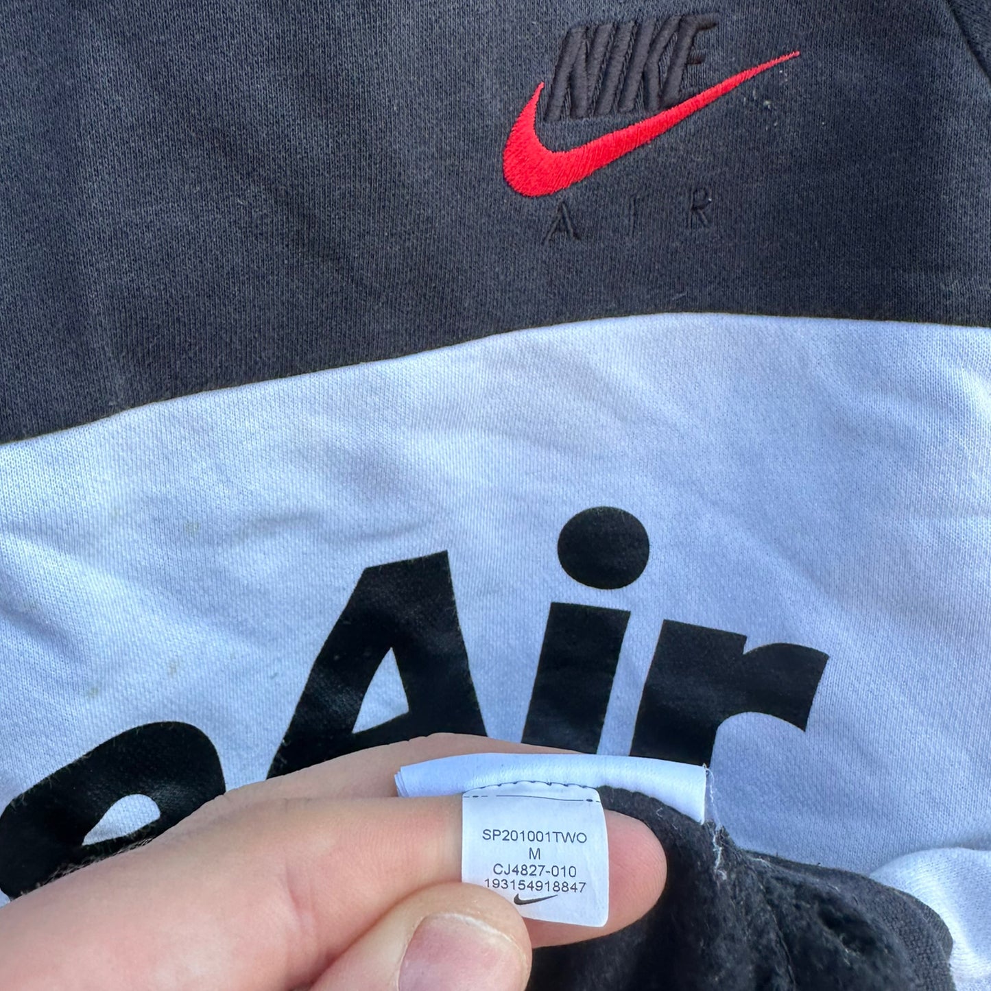 NIKE AIR BLACK & WHITE PULLOVER JUMPER