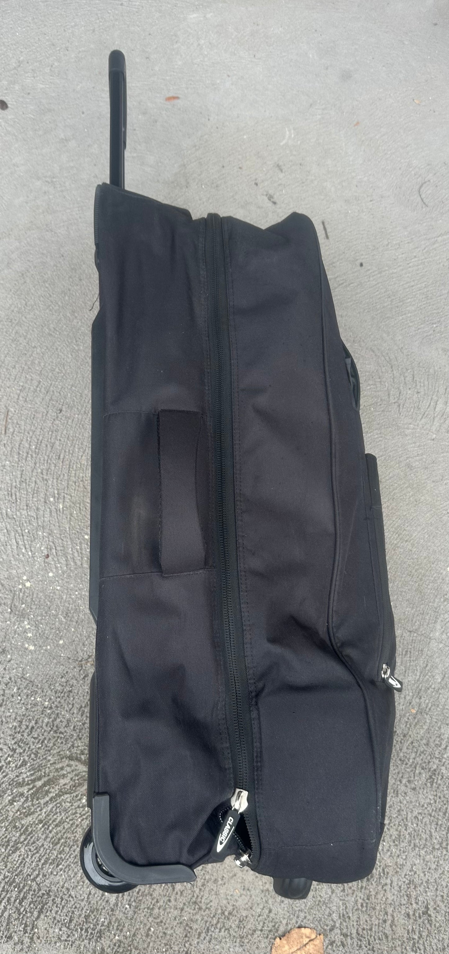Cronulla Sharks Kade Dykes Player Used Travel Suitcase Black Bag