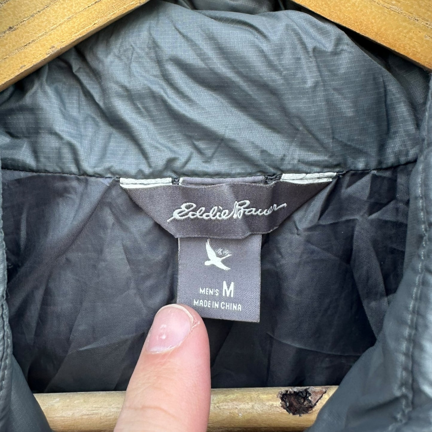 EDDIE BAUER GREEN SLEEVELESS PUFFER VEST