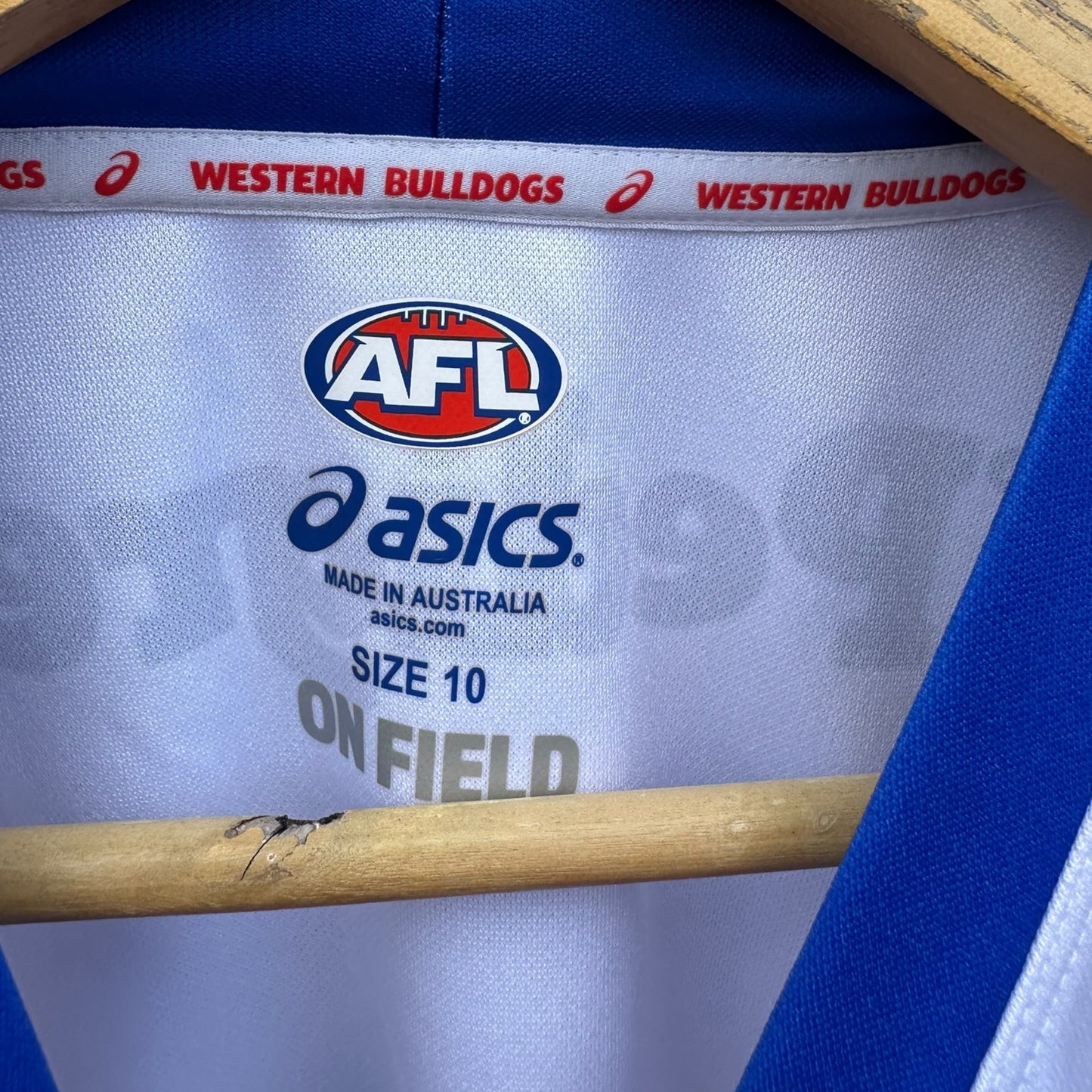WESTERN BULLDOGS 2023 KIDS ONFIELD GUERNSEY