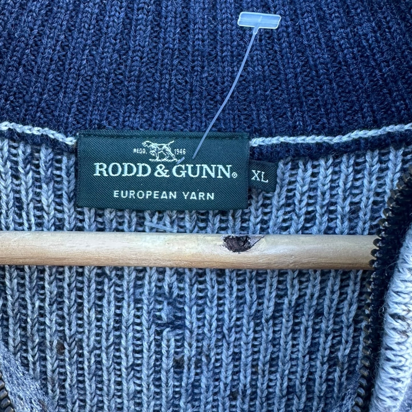 RODD & GUNN EUROPEAN YARN 100% WOOLEN QUARTER ZIP JUMPER
