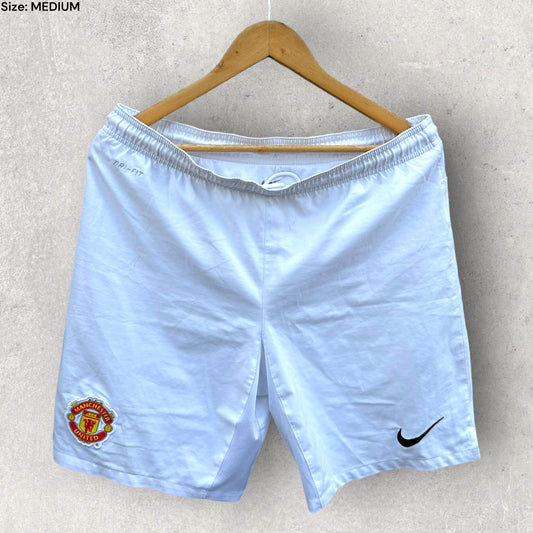 MANCHESTER UNITED NIKE WHITE SHORTS