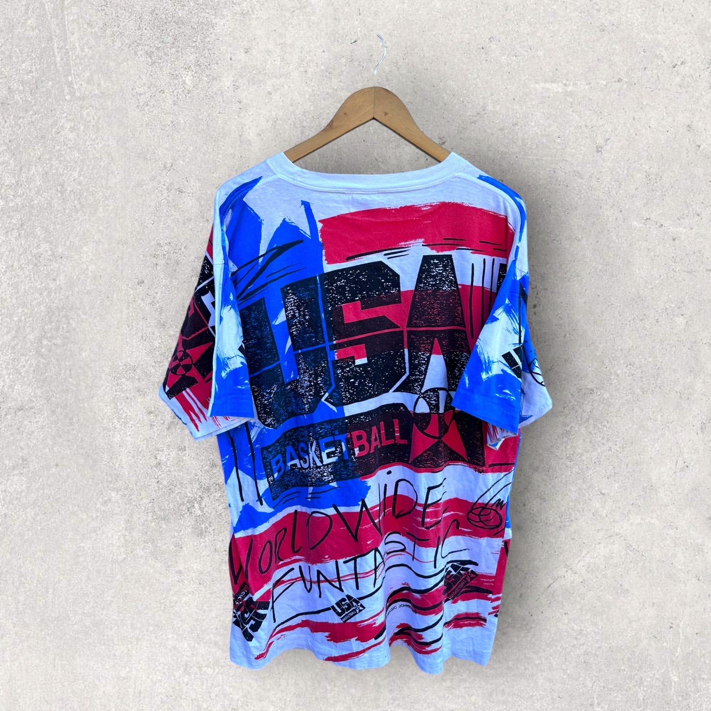 MAGIC JOHNSON USA BASKETBALL VINTAGE T-SHIRT