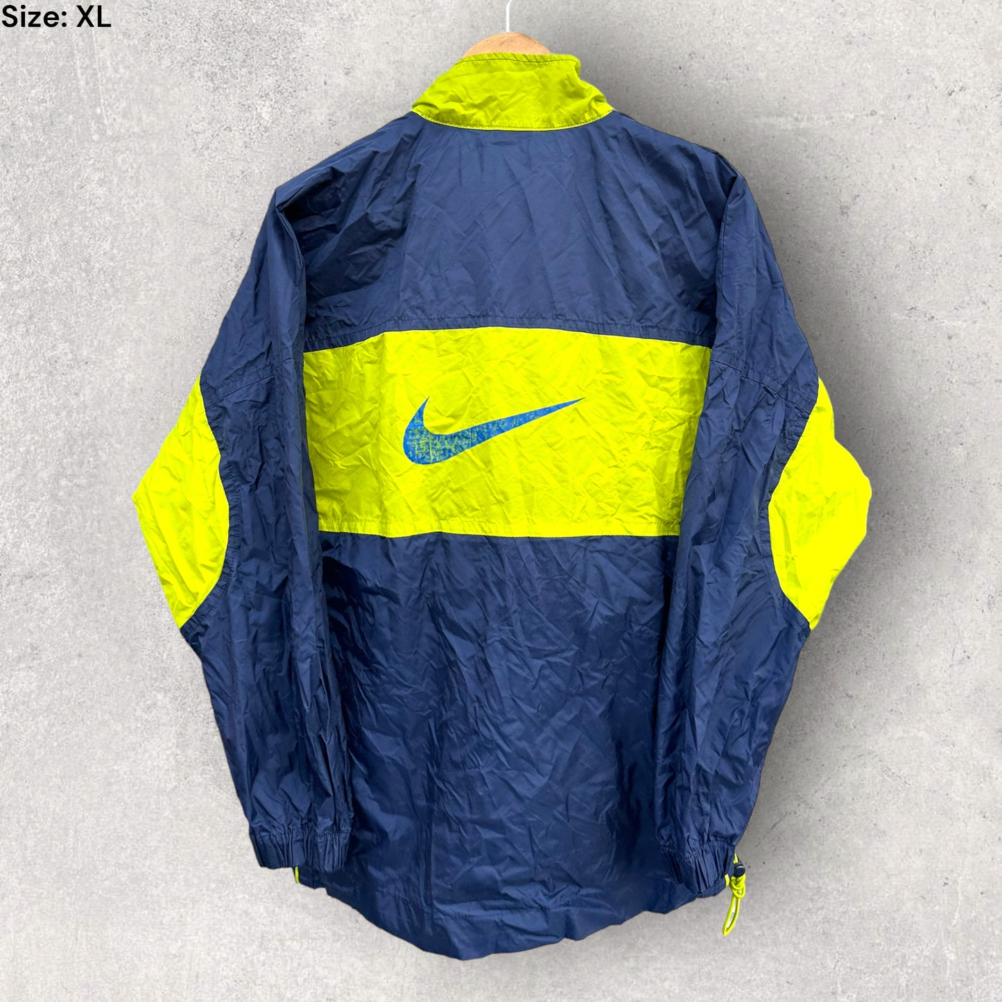 NIKE VINTAGE WINDBREAKER JACKET