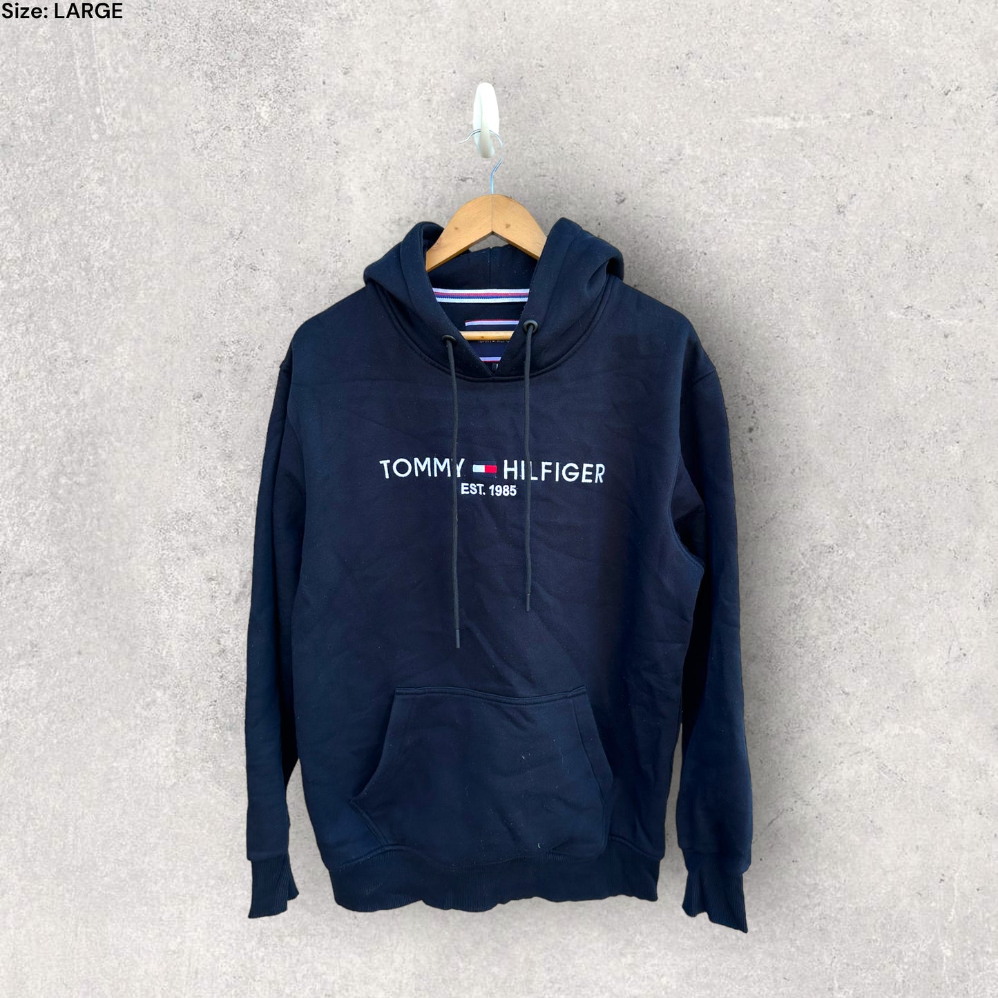 TOMMY HILFIGER BLACK HOODED JUMPER