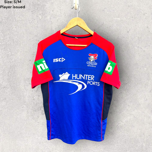 NEWCASTLE KNIGHTS PLAYER ISSUED TRAINING SHIRT