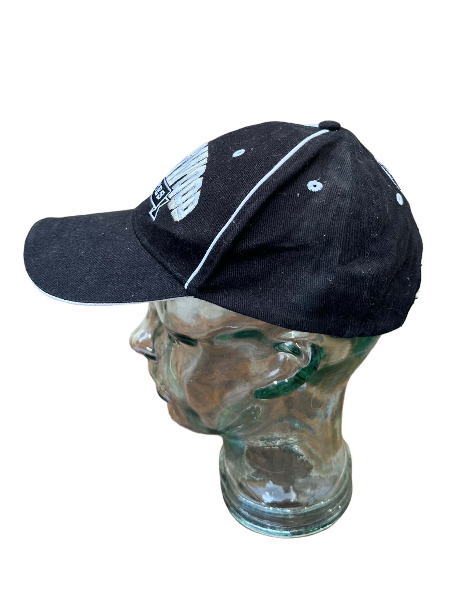 COLLINGWOOD MAGPIES HAT