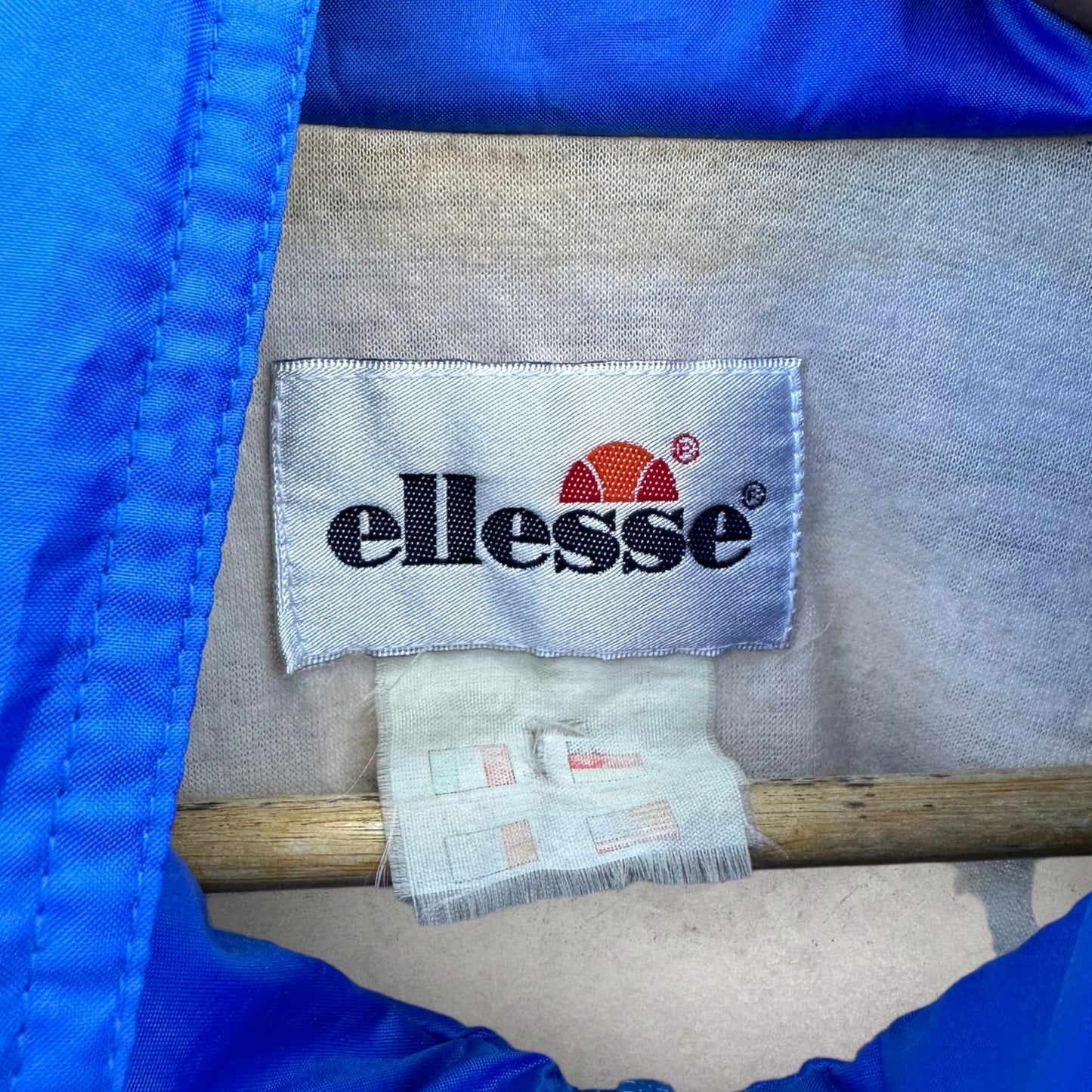 ELLESSE VINTAGE 90s WINDBREAKER JACKET