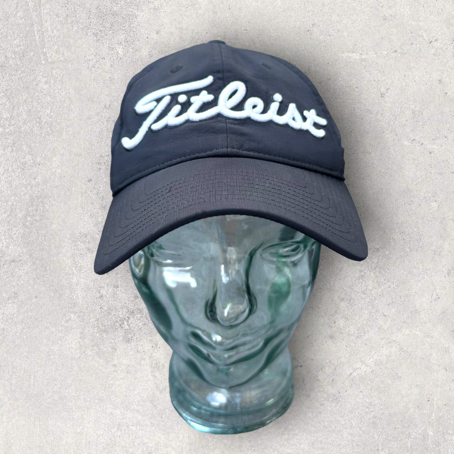 TITLEIST PRO V1 HAT