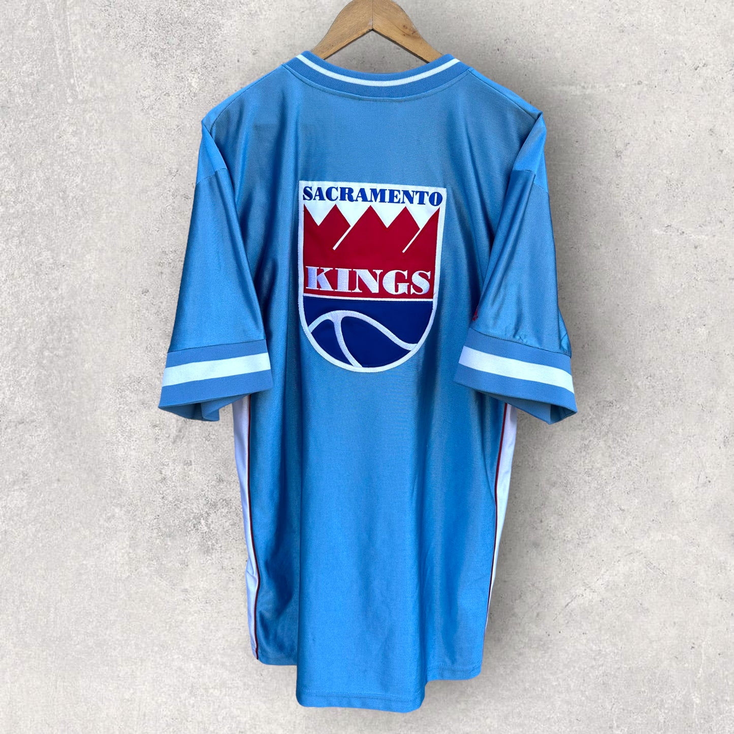 SACRAMENTO KINGS MITCHELL & NESS HALF ZIP WARM UP JERSEY