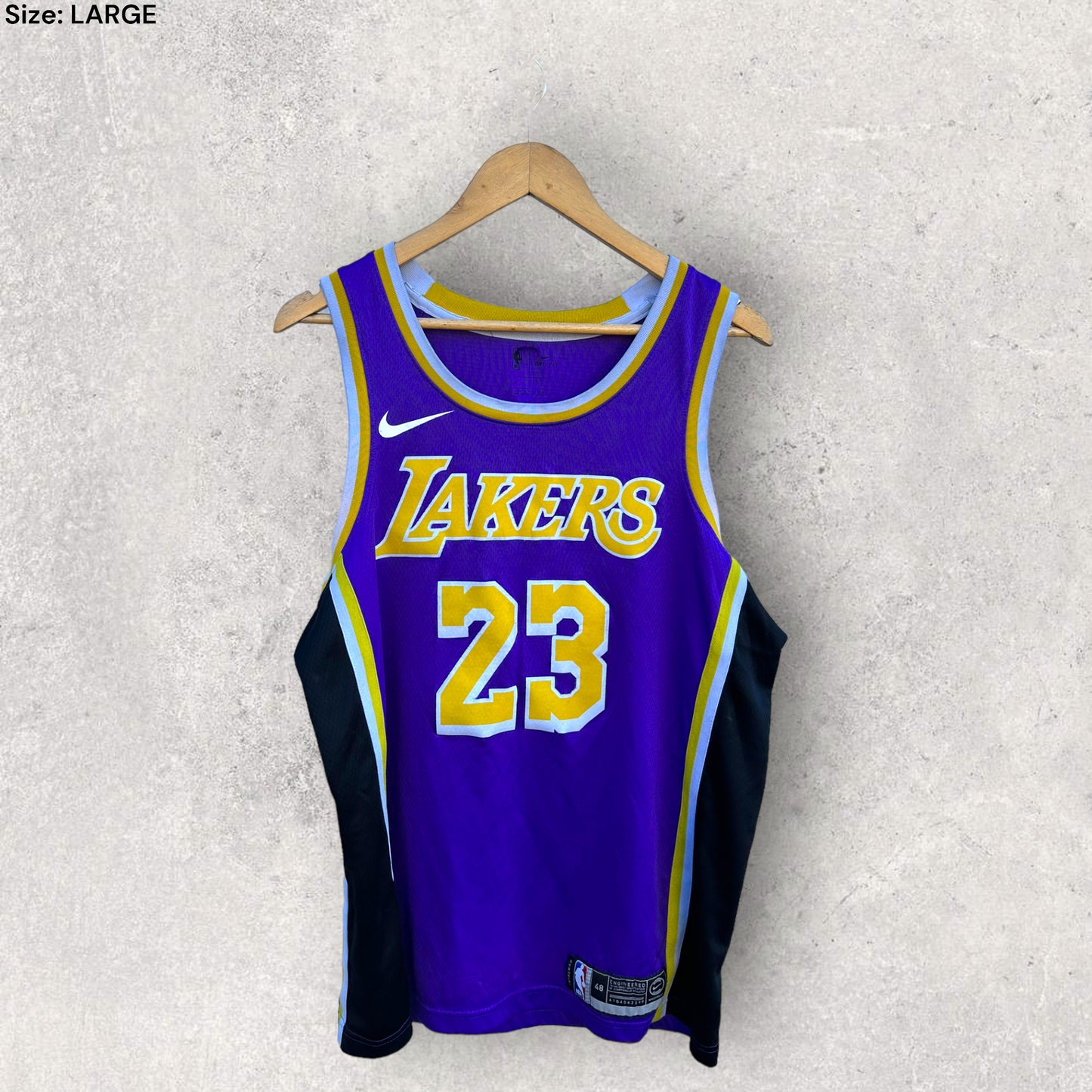 LEBRON JAMES LA LAKERS NIKE JERSEY