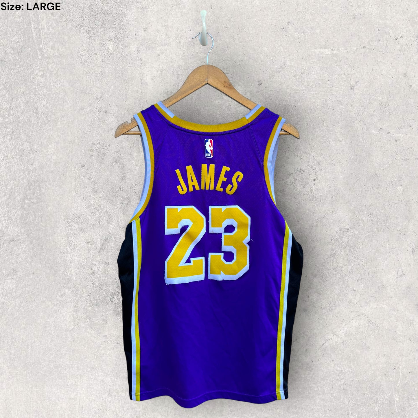 LEBRON JAMES LA LAKERS NIKE JERSEY