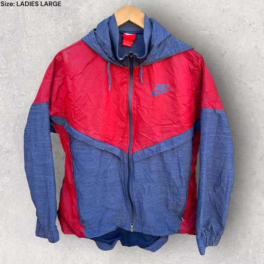 NIKE LADIES WINDBREAKER JACKET