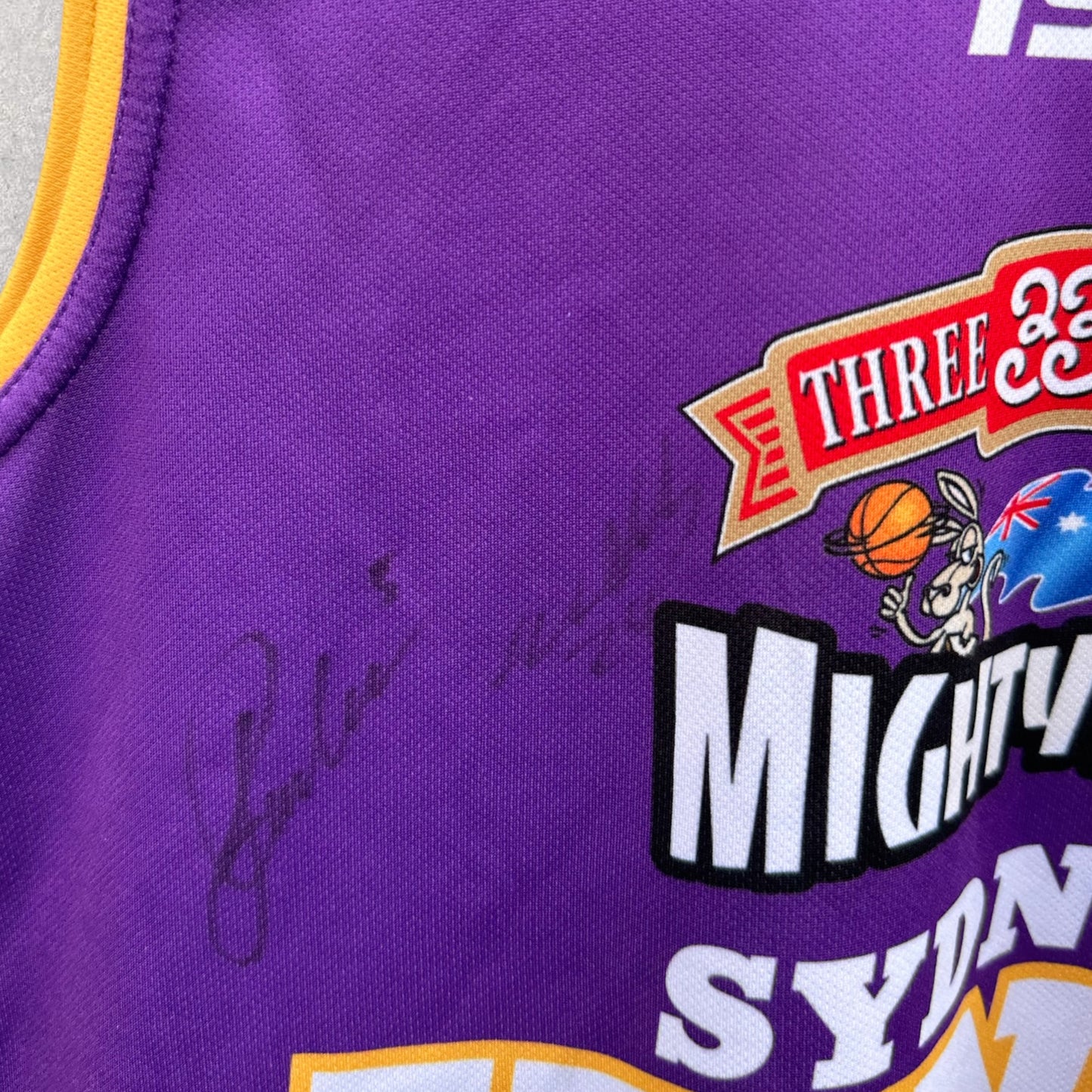 JOSH CHILDRESS SIGNED SYDNEY KINGS JERSEY