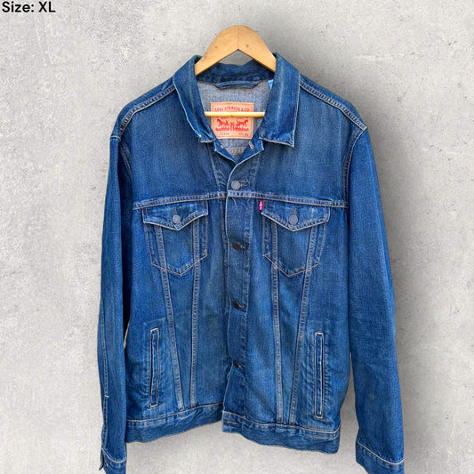 LEVI DENIM JACKET