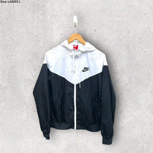 NIKE LADIES HOODED WINDBREAKER